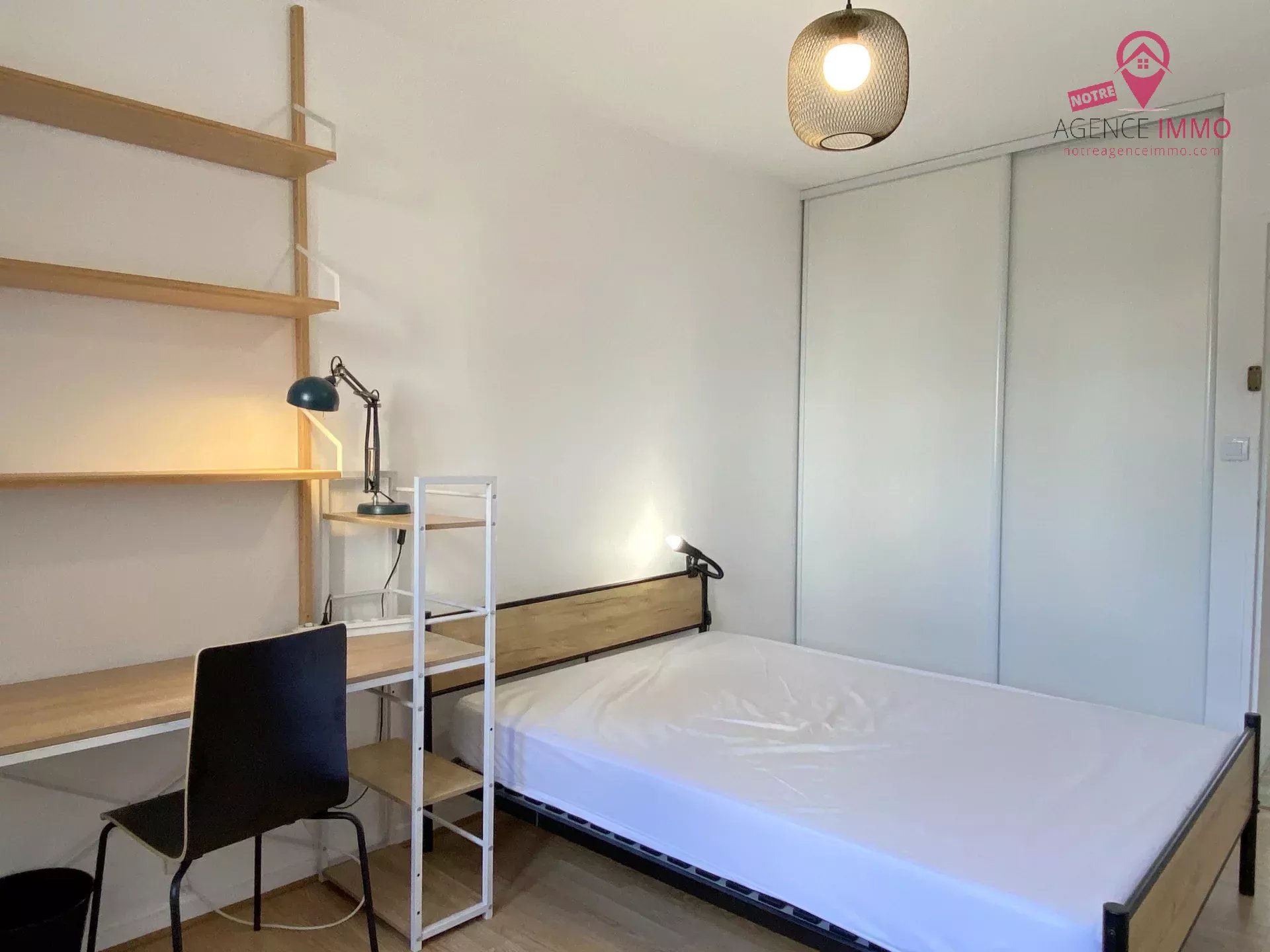 Chambre meublée dans colocation VILLEURBANNE Croix-Luizet